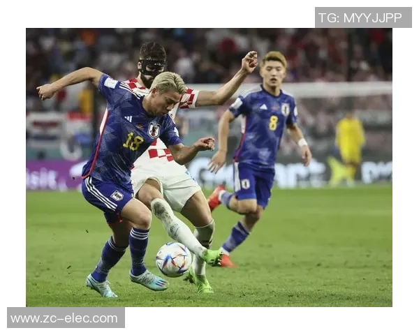 kf拉斯与库克斯的精彩对决谁能在赛场上笑到最后