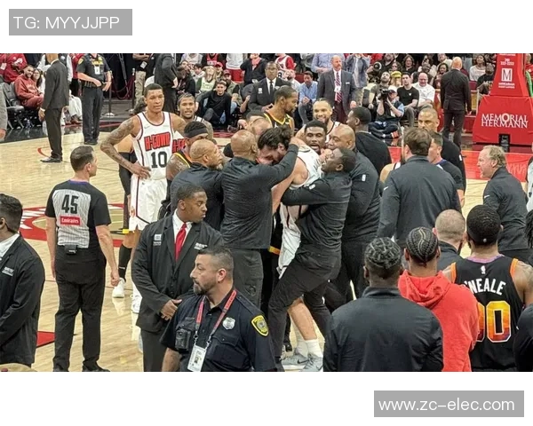 火箭队与湖人队搞笑瞬间大集合让你捧腹大笑的精彩时刻回顾